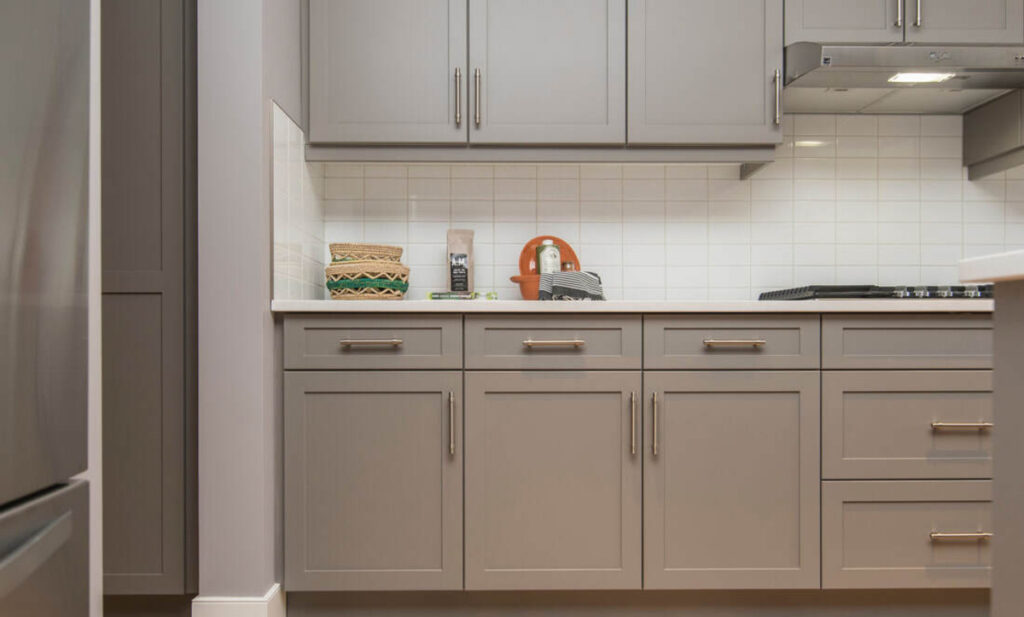 grey shaker kitchen cabinet