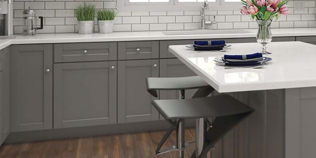 knobs on base cabinet doors