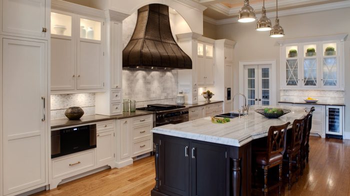 1600-x-900-refined-traditional-kitchen-in-burr-ridge-drury-design2_orig